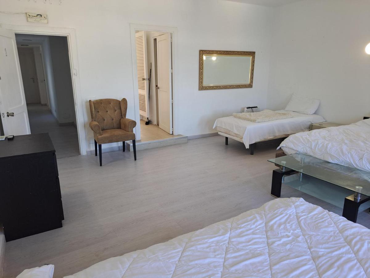 Private Suites In Huge Penthouse 1St Line Puerto Banus, Incredible Views, Jacuzzis Marbella Zewnętrze zdjęcie